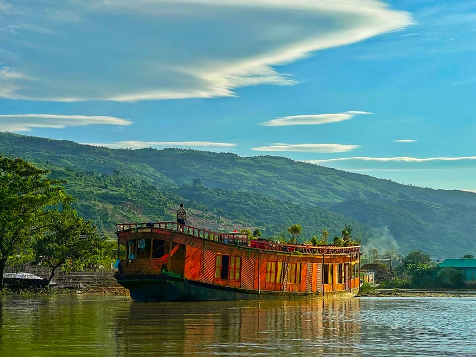 সিন্দাবাদ তরী- Private Tanguar Haor Tour from Sunamganj
