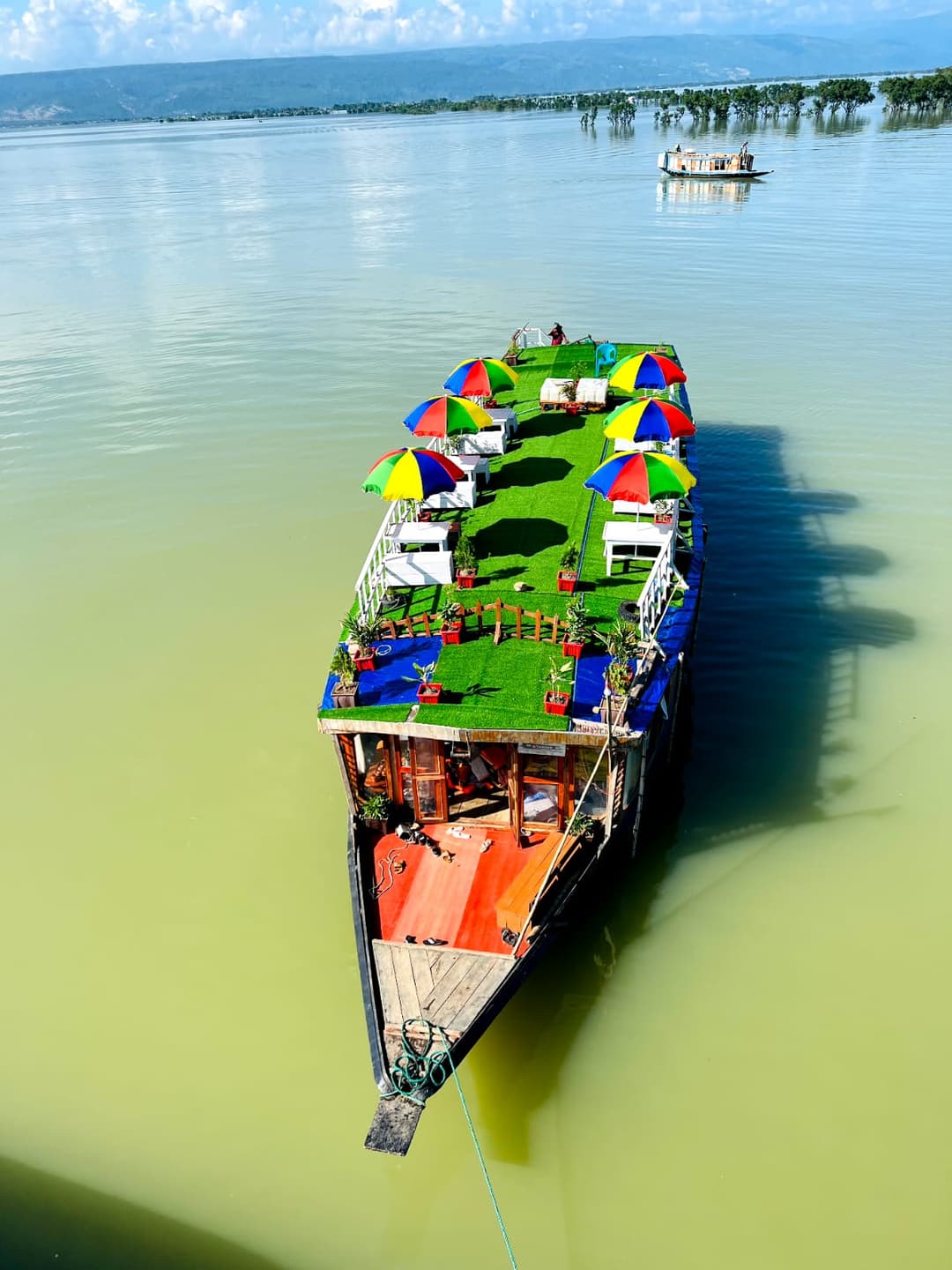 হাওরের সুলতান : Best boat for small groups (AC)